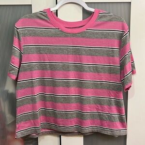 Women’s cropped short sleeve